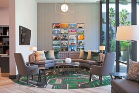 H Hotel Los Angeles Curio Collection by Hilton