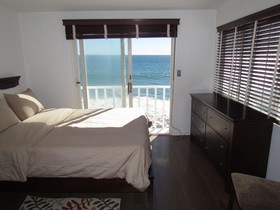 3 Bedroom House on the Beach