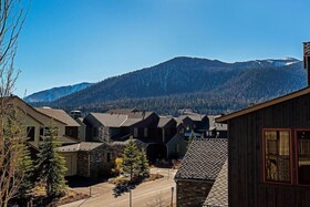 SnowCreek The Lodges