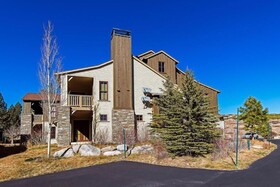 SnowCreek The Lodges