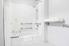 Ramada by Wyndham Marina