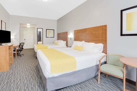 Ramada by Wyndham Marina