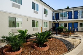 Motel 6 Modesto - Downtown