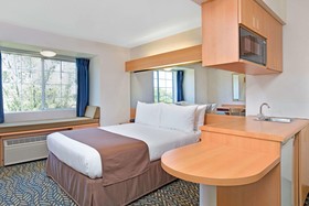 Microtel Inn & Suites by Wyndham Morgan Hill/San Jose Area