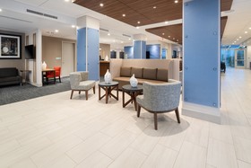 Holiday Inn Express & Suites Murrieta