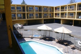 3 Palms - Napa Valley Hotel & Resort