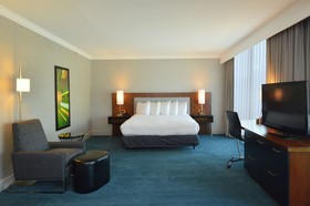 DoubleTree by Hilton Hotel Newark - Fremont