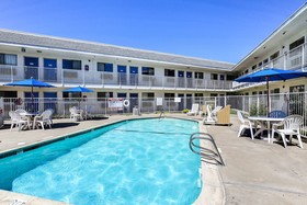 Motel 6 Oakland Airport