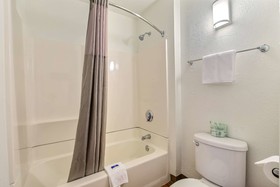 Motel 6 Oakland Airport