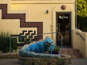 Blue Iguana Inn