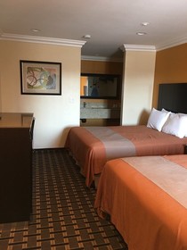 Ontario Inn & Suites