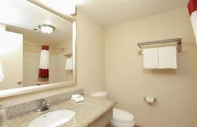 Candlewood Suites Ontario - Convention Center