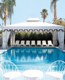 Avalon Hotel & Bungalows