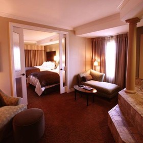 La Bellasera Hotel and Suites