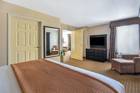 La Quinta Inn & Suites by Wyndham Paso Robles