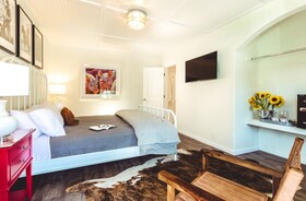 Stables Inn
