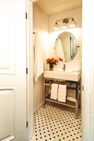 Stables Inn