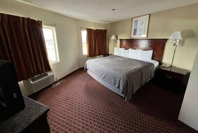Days Inn and Suites by Wyndham Rancho Cordova