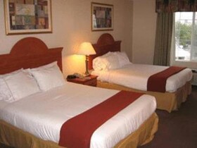 Best Western Plus Twin View Inn & Suites