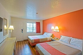 Motel 6 Redding South