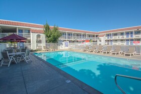 Motel 6 Redding South