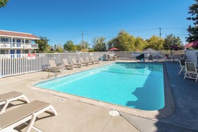 Motel 6 Redding South