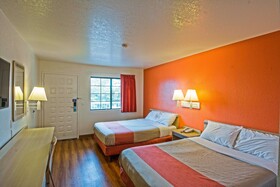 Motel 6 Redding South
