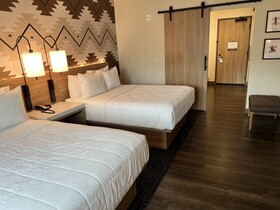Wyndham Garden Redwood Valley