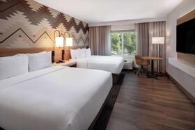 Wyndham Garden Redwood Valley