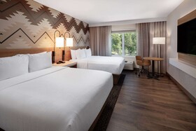 Wyndham Garden Redwood Valley
