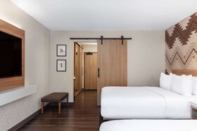 Wyndham Garden Redwood Valley