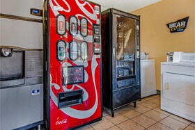OYO Hotel Europa Ridgecrest CA - W Upjohn Ave