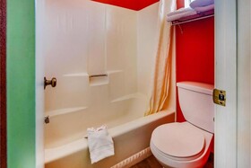 OYO Hotel Europa Ridgecrest CA - W Upjohn Ave