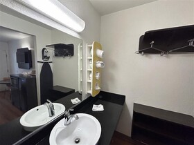 Studio 6 Suites - Riverside, CA - South