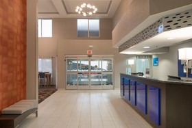 Holiday Inn Express Rocklin - Galleria Area