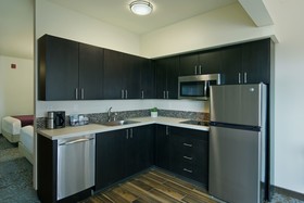 Oxford Suites Sonoma County