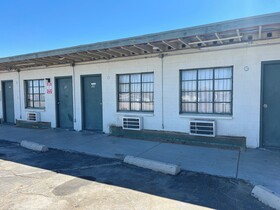 Carl's Motel