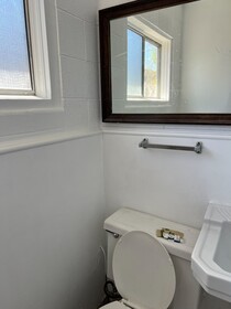 Carl's Motel