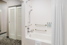 Courtyard by Marriott Roseville