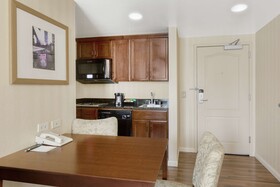 Homewood Suites by Hilton Sacramento Airport-Natomas