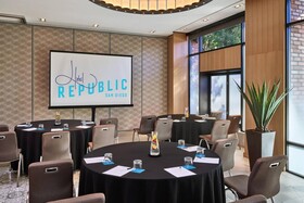 Hotel Republic