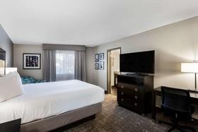 La Quinta Inn & Suites by Wyndham San Diego Mission Bay