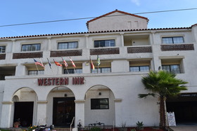 Western Inn & Suites - Old Town