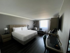 DoubleTree by Hilton San Francisco South Airport Blvd