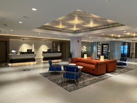 DoubleTree by Hilton San Francisco South Airport Blvd