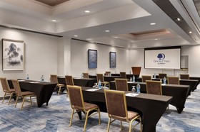 DoubleTree by Hilton San Francisco South Airport Blvd