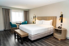 DoubleTree by Hilton San Francisco South Airport Blvd