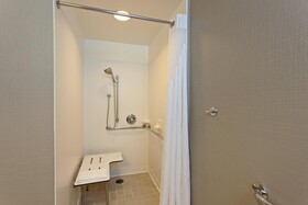 Holiday Inn Express & Suites San Francisco Fishermans Wharf