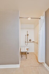 Holiday Inn Express & Suites San Francisco Fishermans Wharf