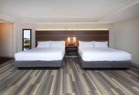 Holiday Inn Express & Suites San Francisco Fishermans Wharf